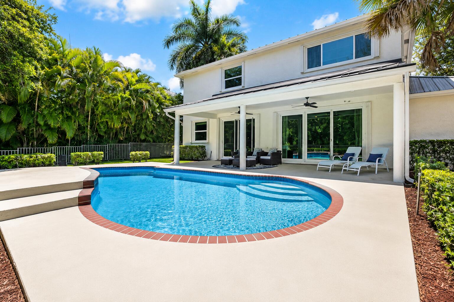 WATERS EDGE AT PARKLAND - Residential
