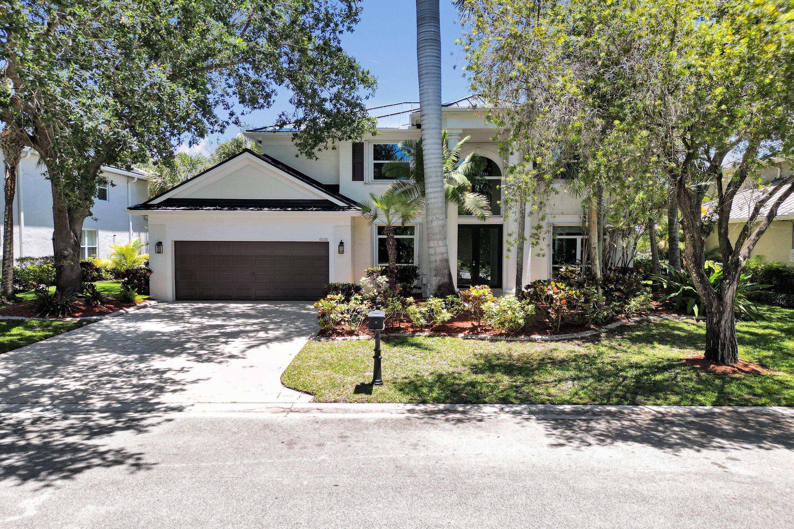 WATERS EDGE AT PARKLAND - Residential