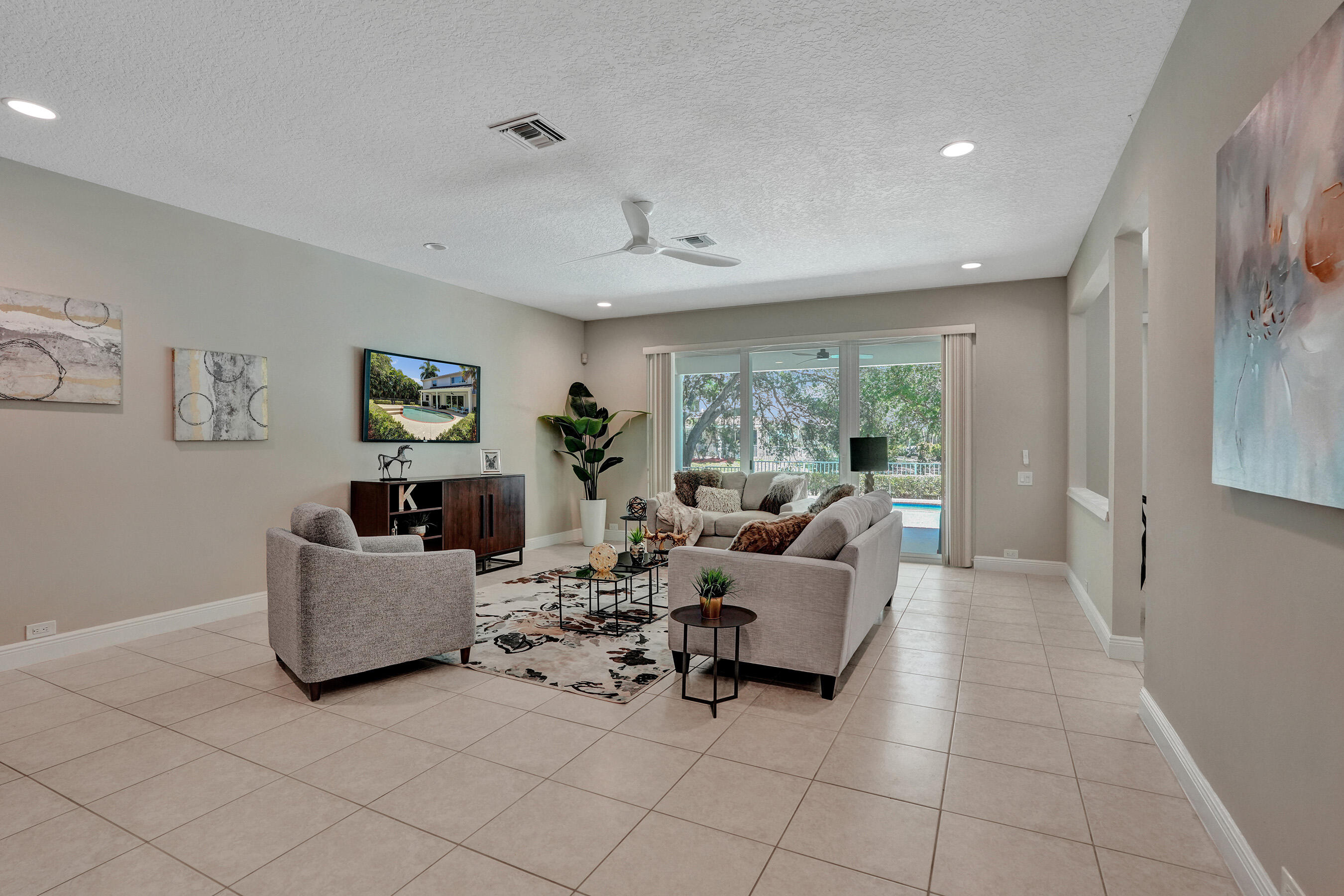 WATERS EDGE AT PARKLAND - Residential