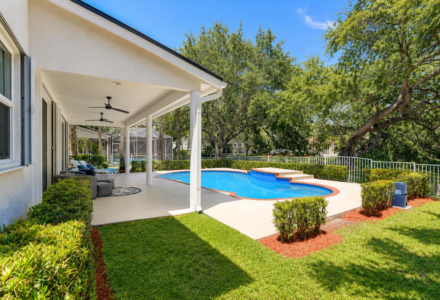 WATERS EDGE AT PARKLAND - Residential
