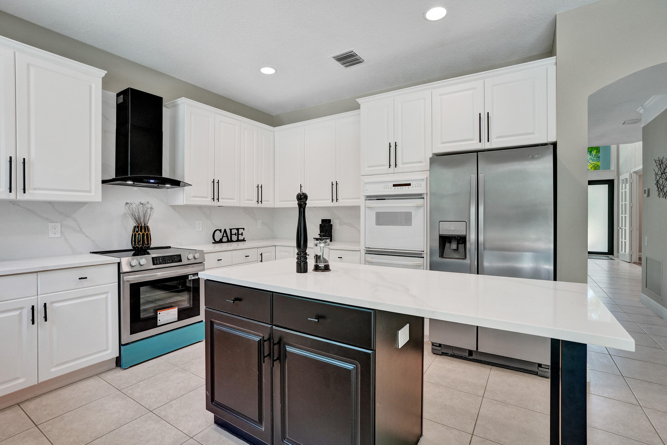 WATERS EDGE AT PARKLAND - Residential