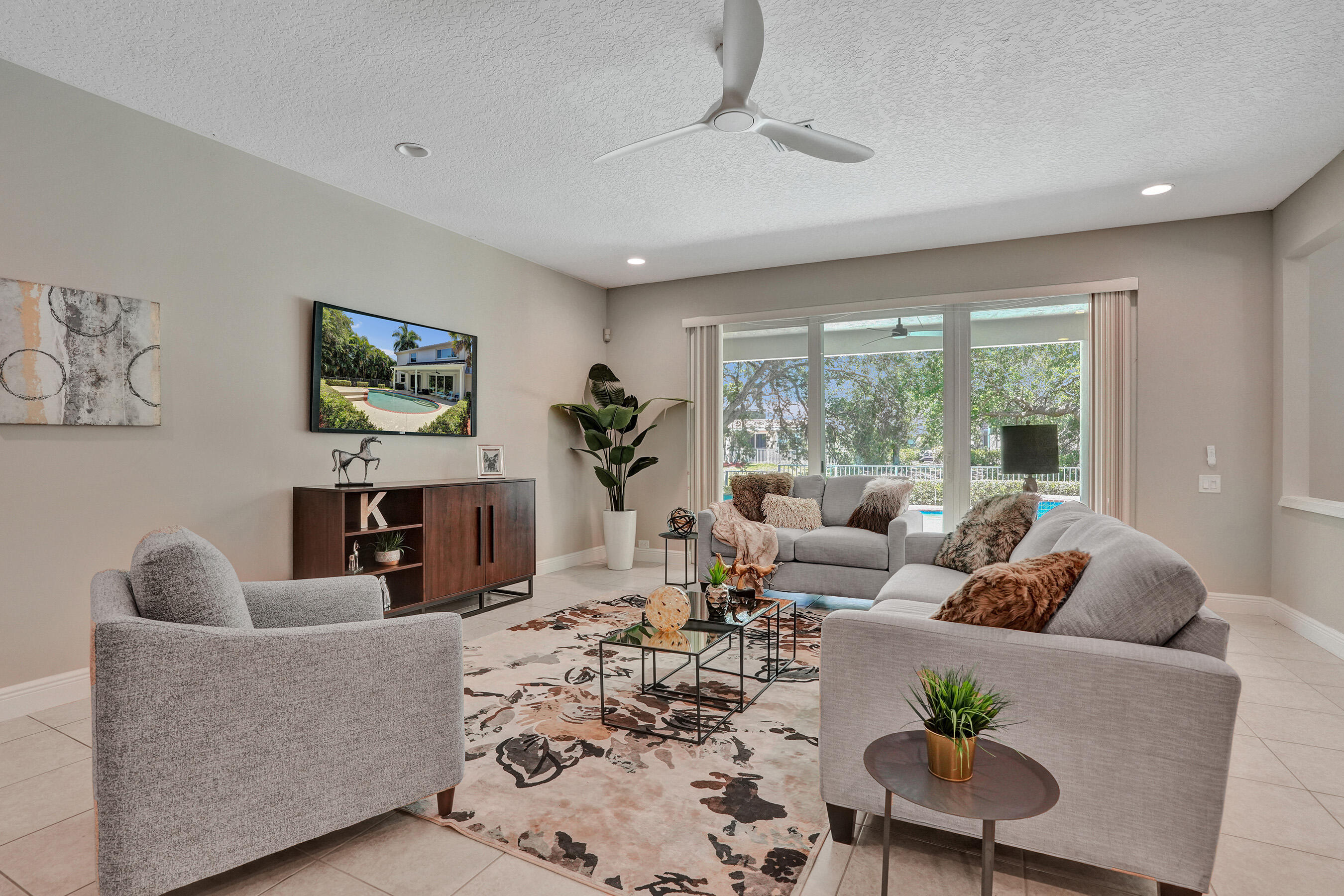WATERS EDGE AT PARKLAND - Residential