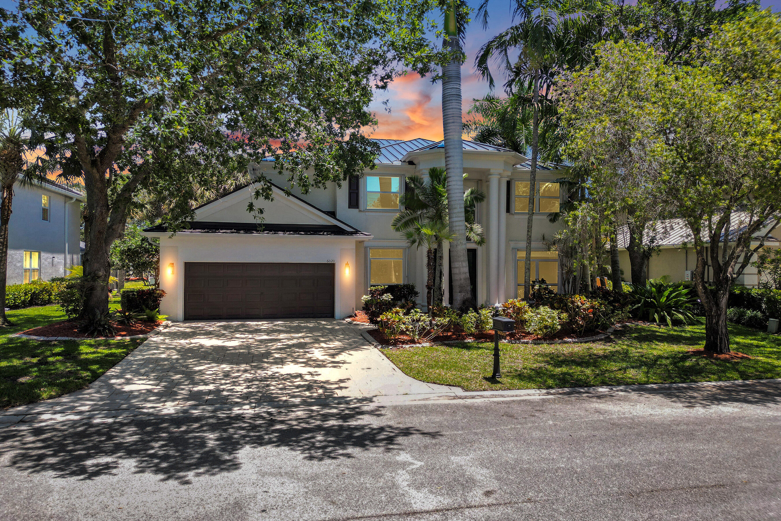 WATERS EDGE AT PARKLAND - Residential
