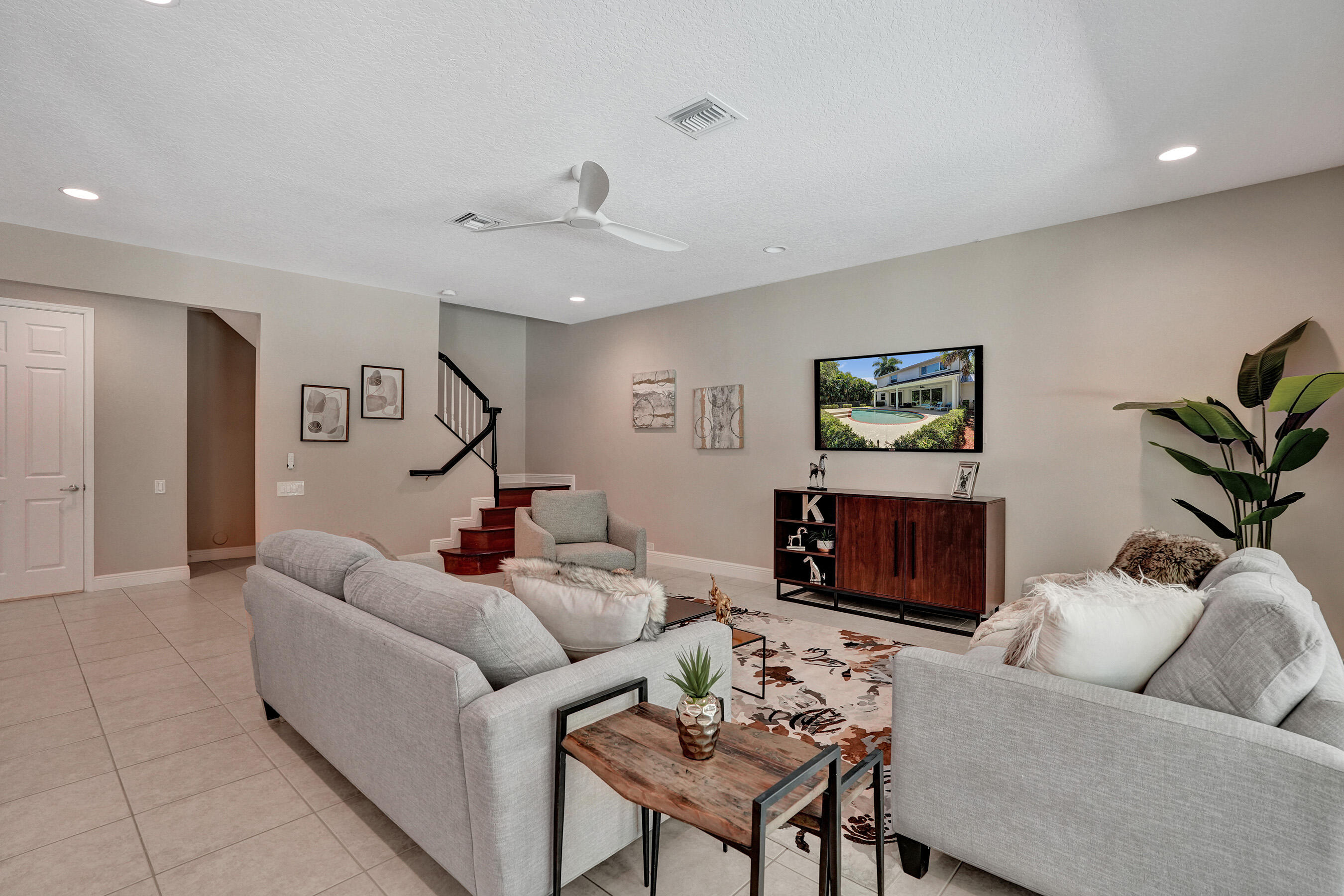 WATERS EDGE AT PARKLAND - Residential