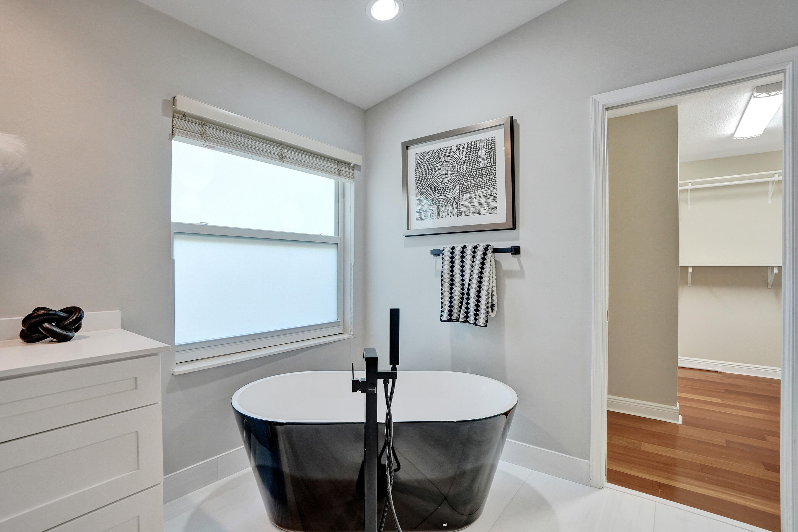 WATERS EDGE AT PARKLAND - Residential