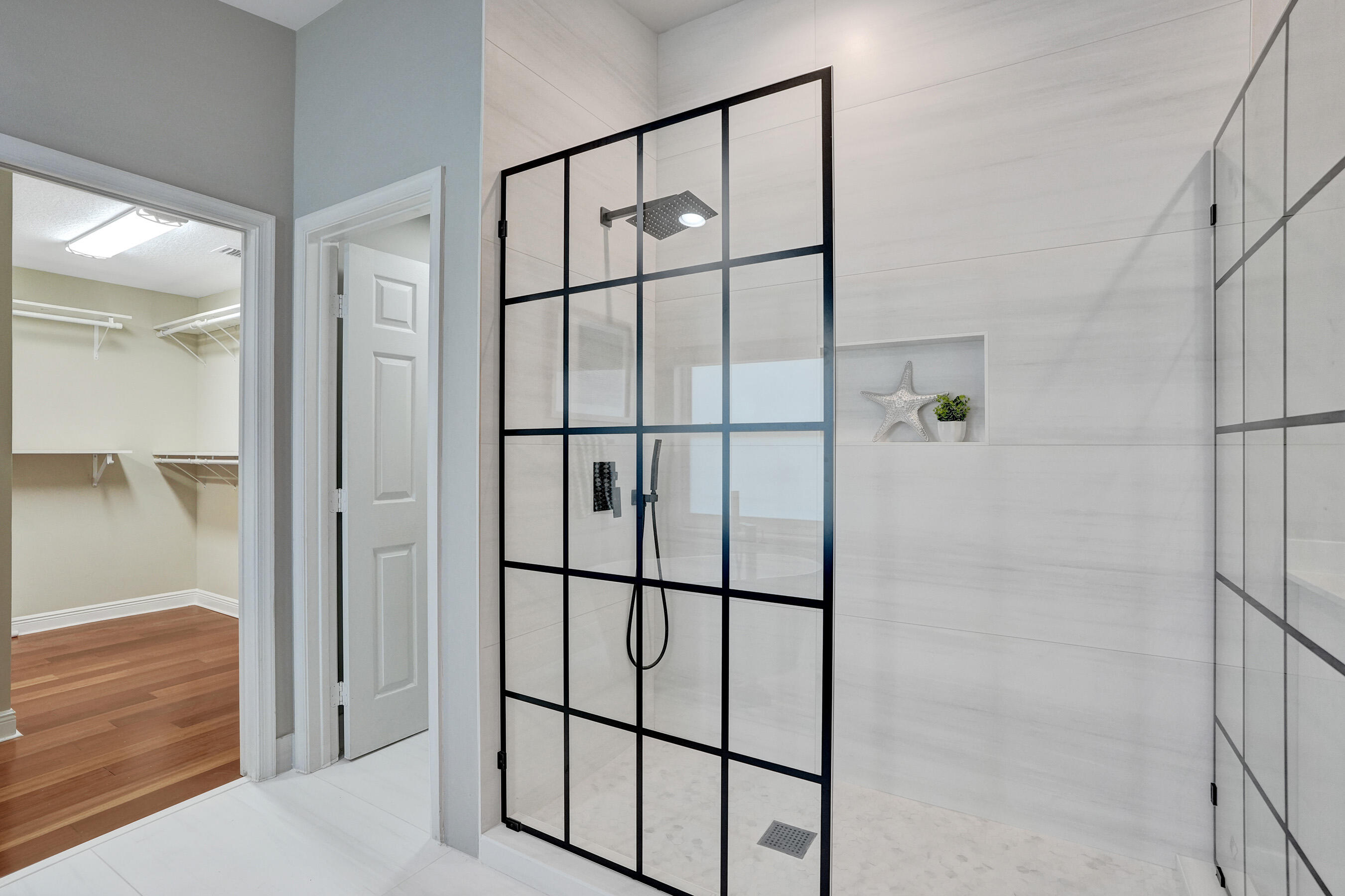 WATERS EDGE AT PARKLAND - Residential