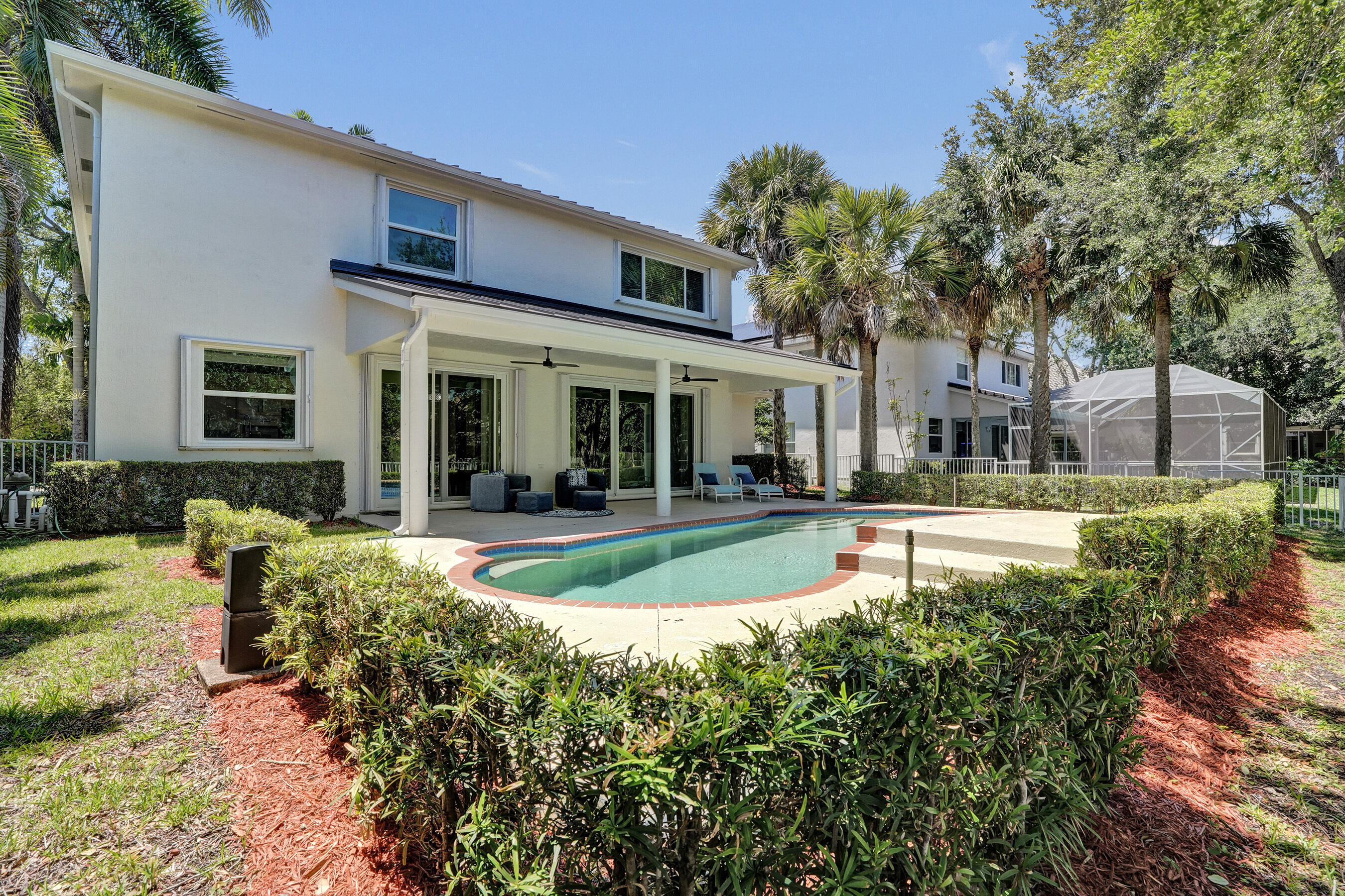 WATERS EDGE AT PARKLAND - Residential