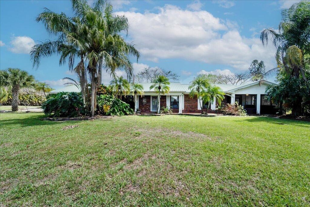 Photo of 2531 River Road, Moore Haven, FL 33471 (MLS # B26012043)
