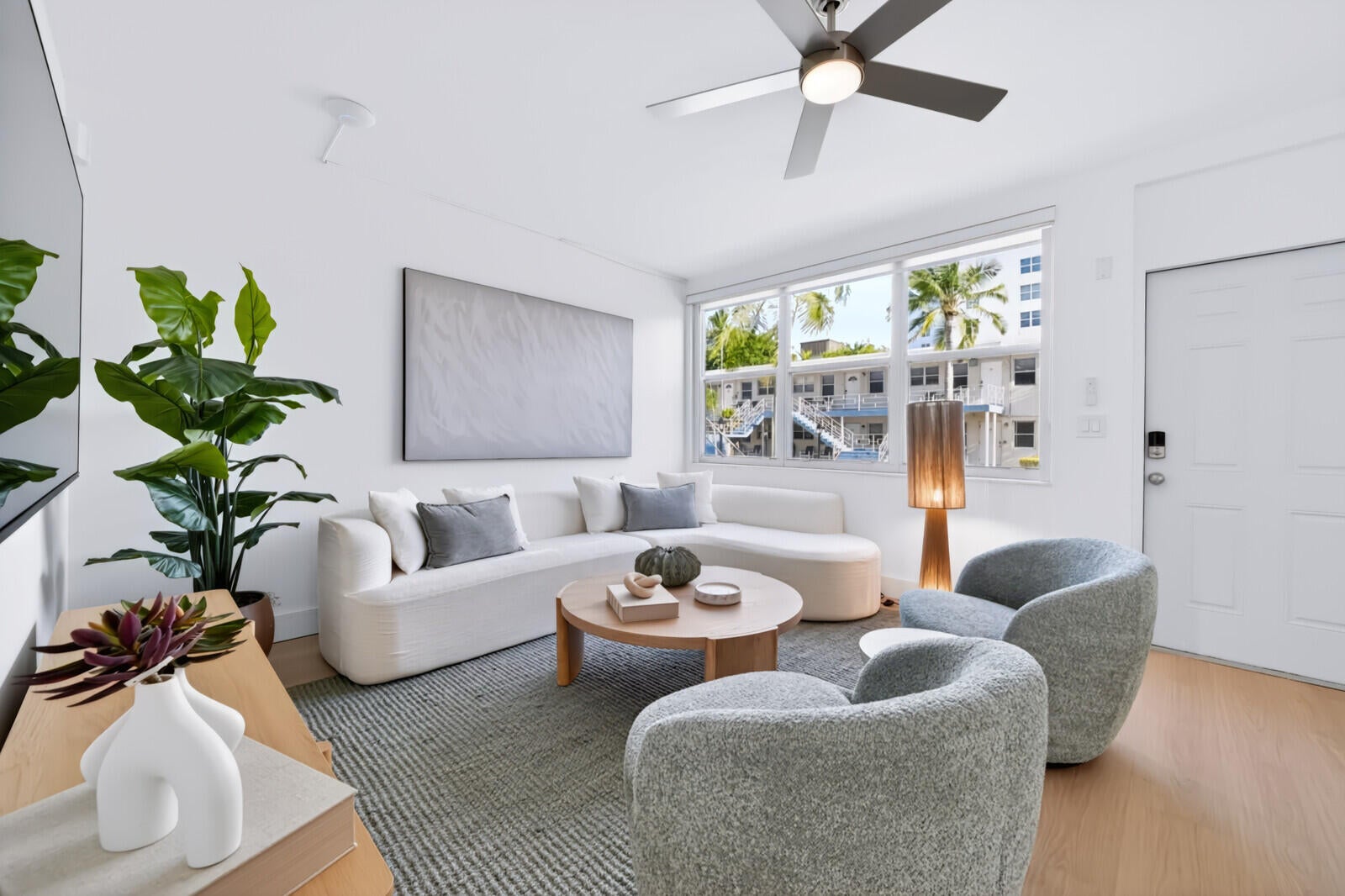 741 Bayshore Drive 2 S