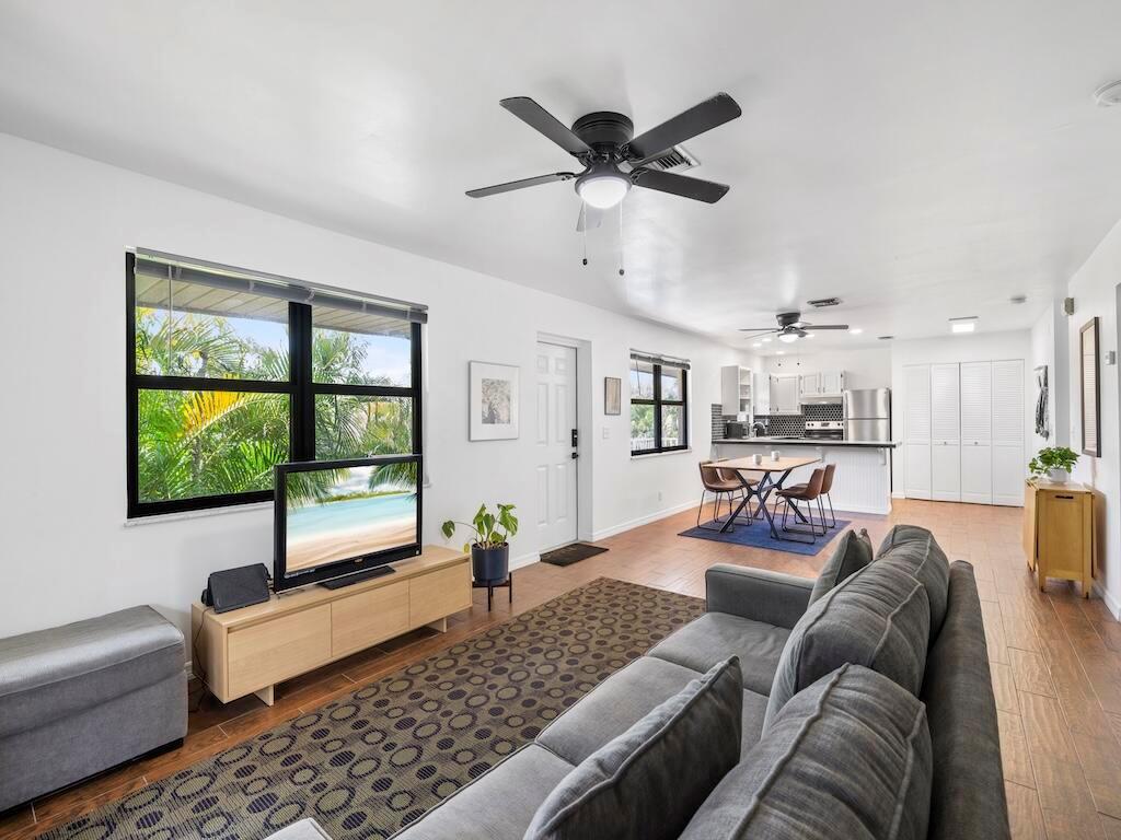 AVANTI OCEAN APARTMENTS - Residential
