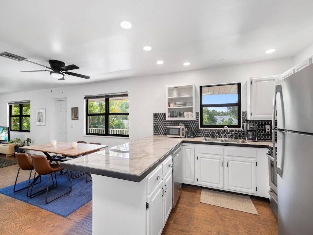 AVANTI OCEAN APARTMENTS - Residential