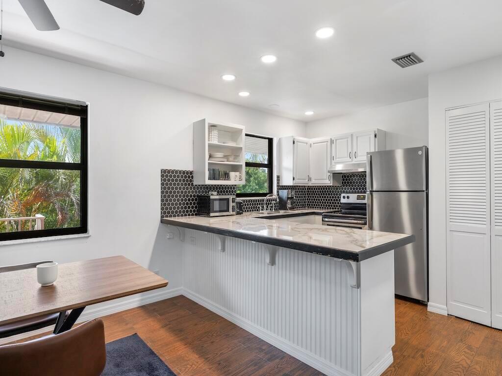 AVANTI OCEAN APARTMENTS - Residential