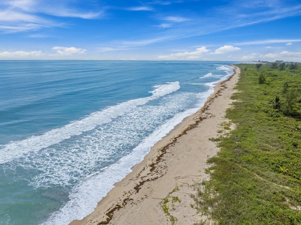AVANTI OCEAN APARTMENTS - Residential