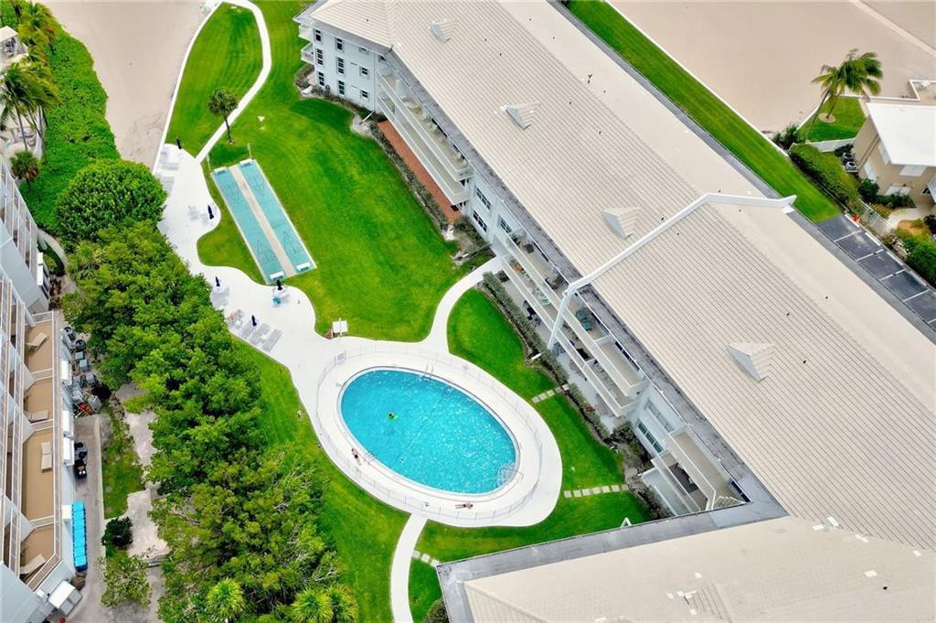 LAGO MAR PLACE CO-OP - Residential
