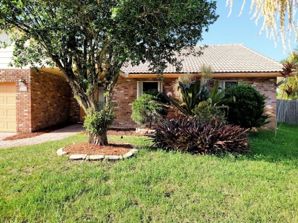 Photo of 4115 NW 70th Way, Coral Springs, FL 33065 (MLS # F10531396)