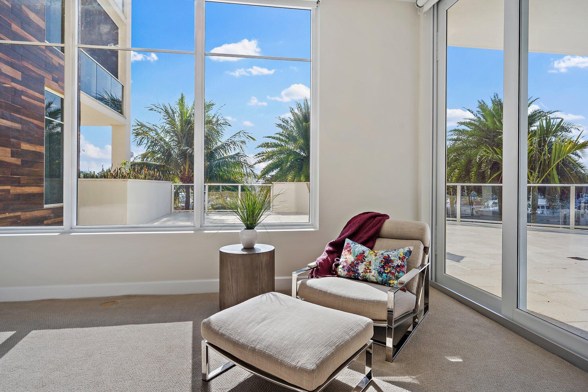 AZURE CONDO - Residential