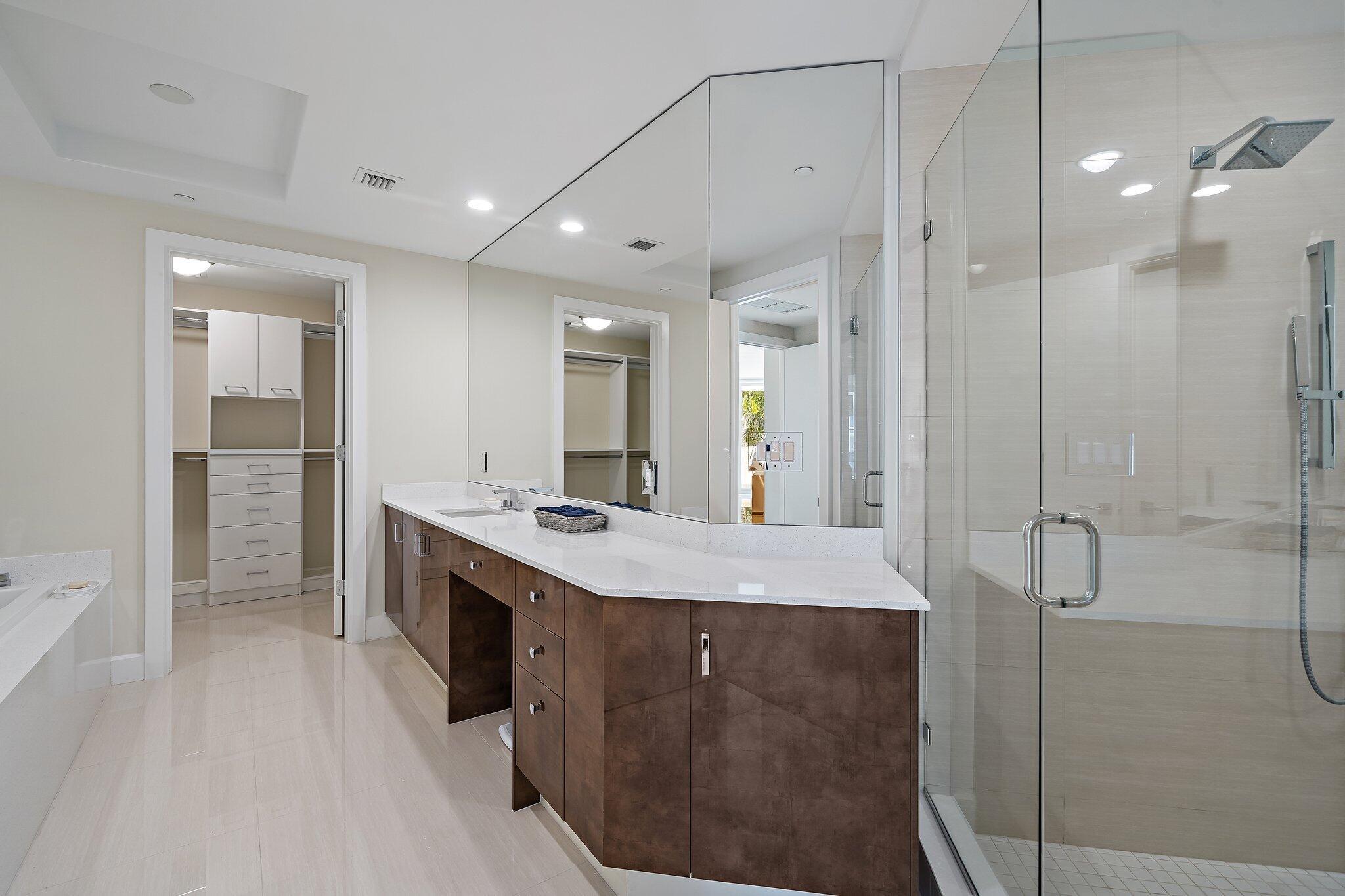 AZURE CONDO - Residential