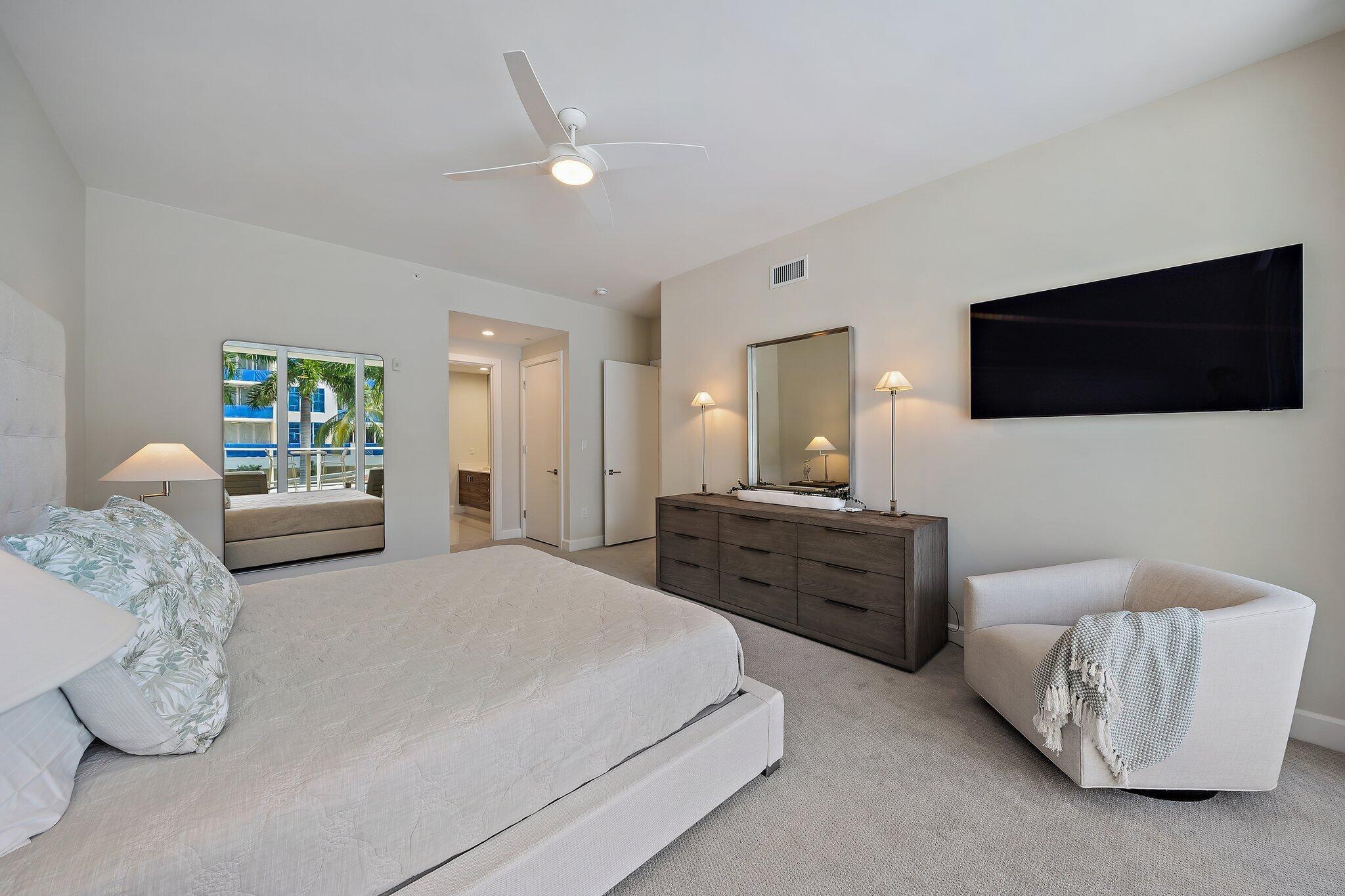 AZURE CONDO - Residential