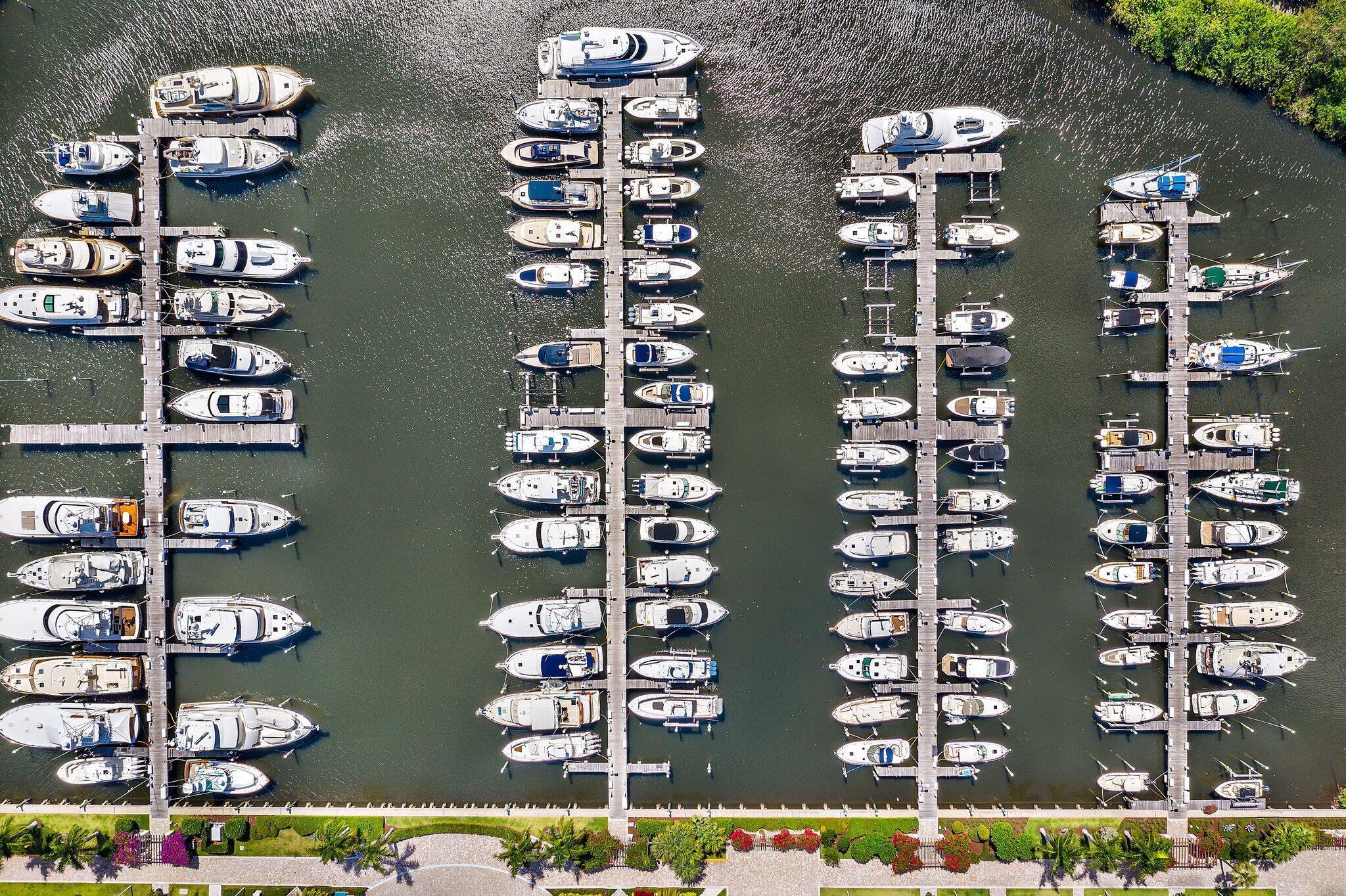 AZURE CONDO - Residential