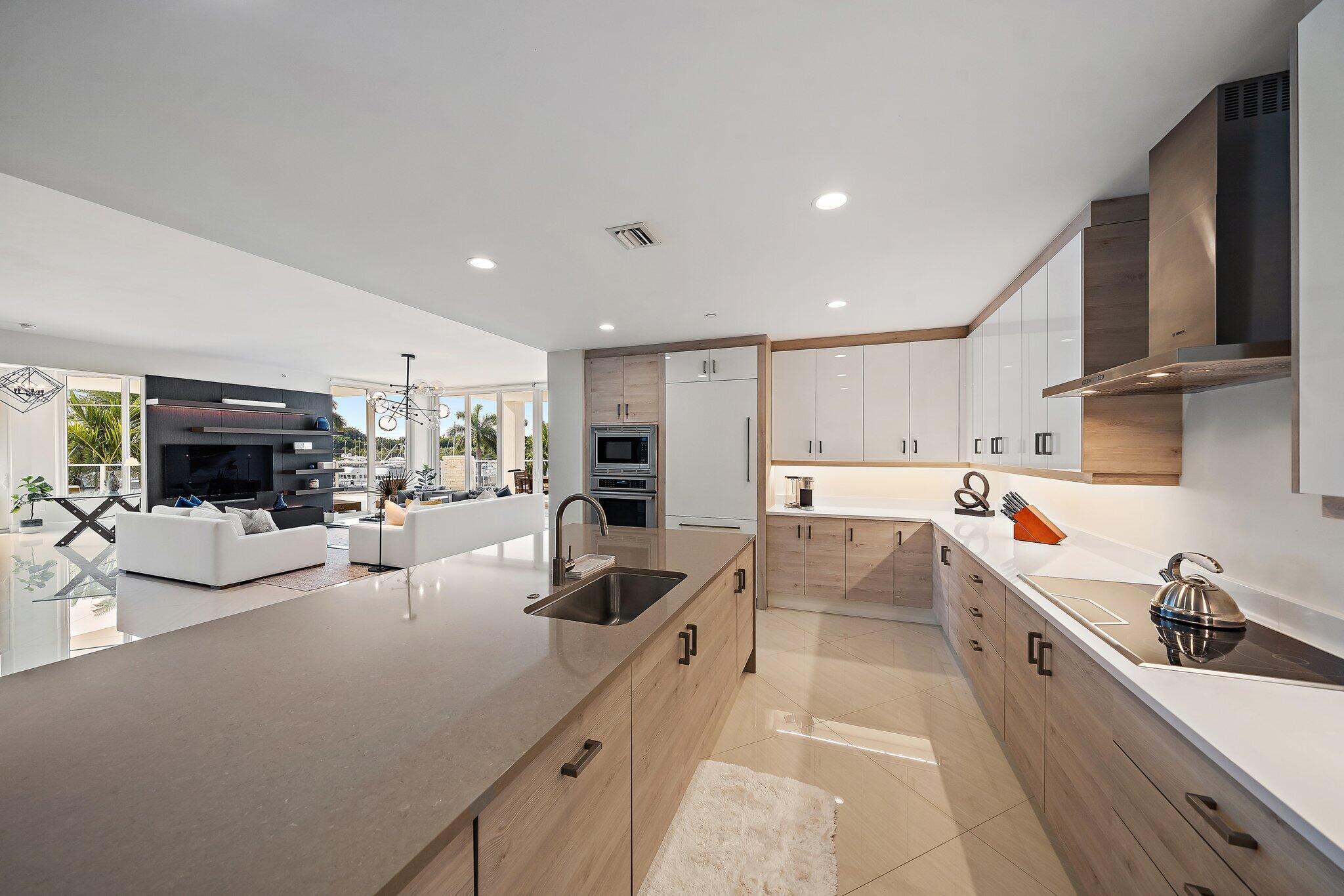 AZURE CONDO - Residential