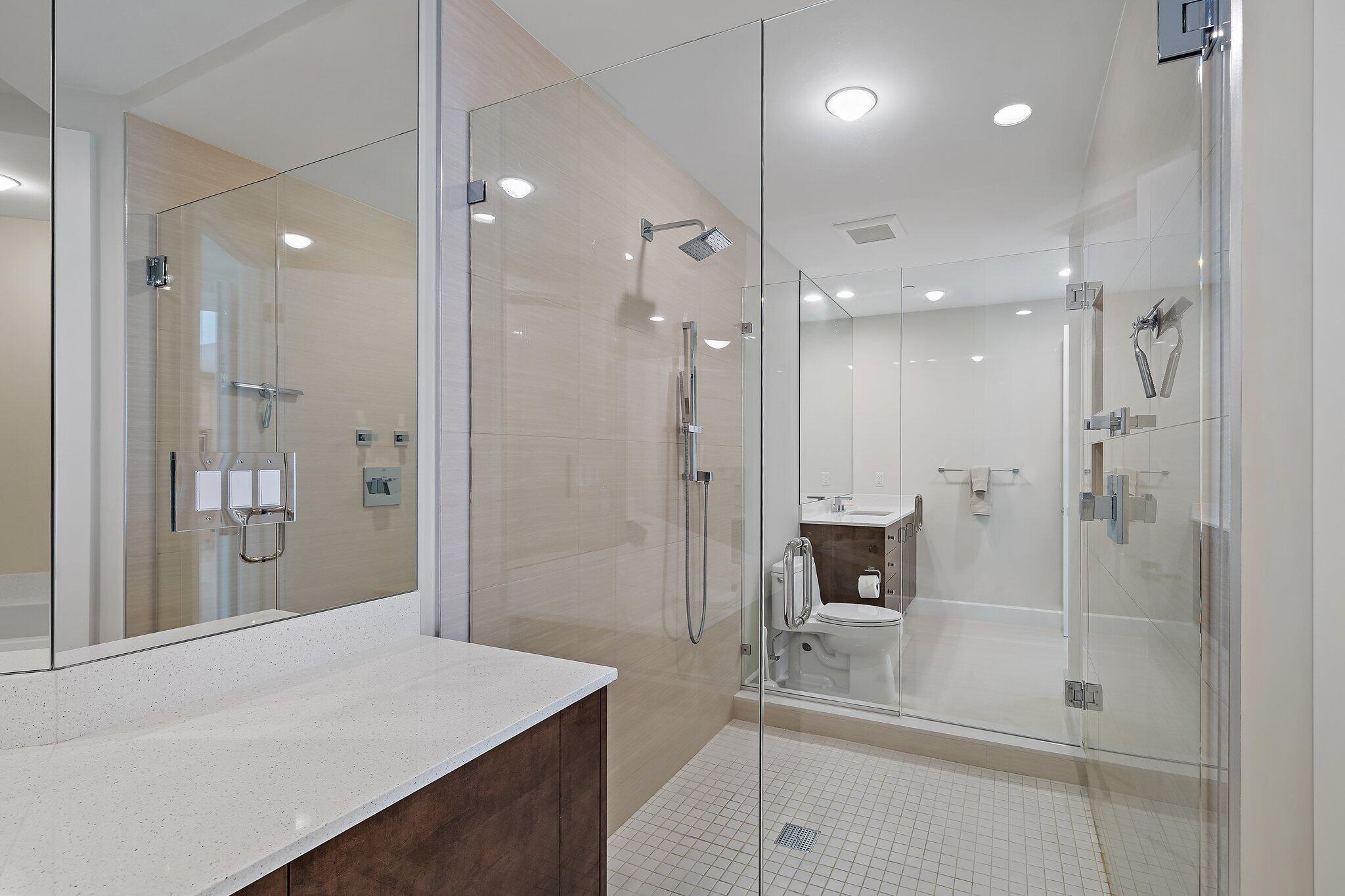 AZURE CONDO - Residential