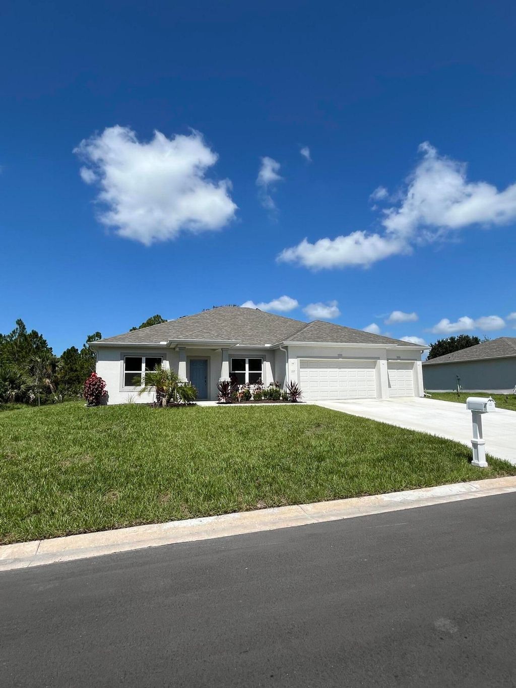 Photo of 157 Spring Valley Avenue, Sebastian, FL 32958 (MLS # R11049280)