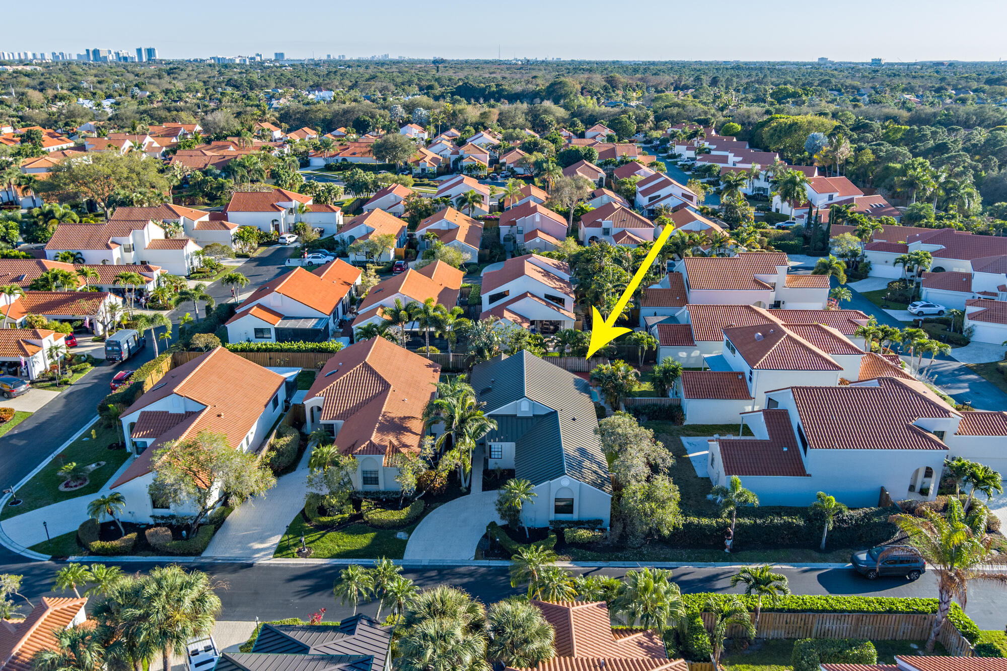 CRYSTAL POINTE 4 - Residential