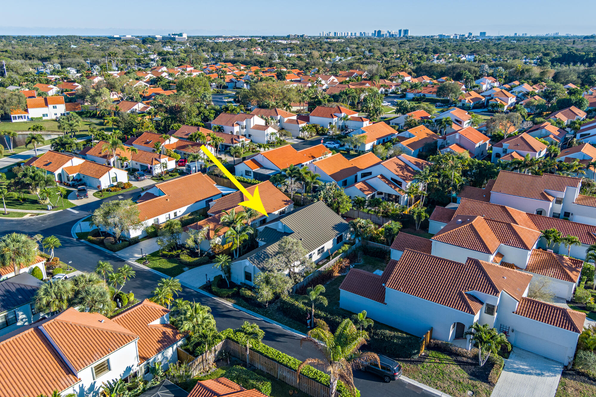 CRYSTAL POINTE 4 - Residential