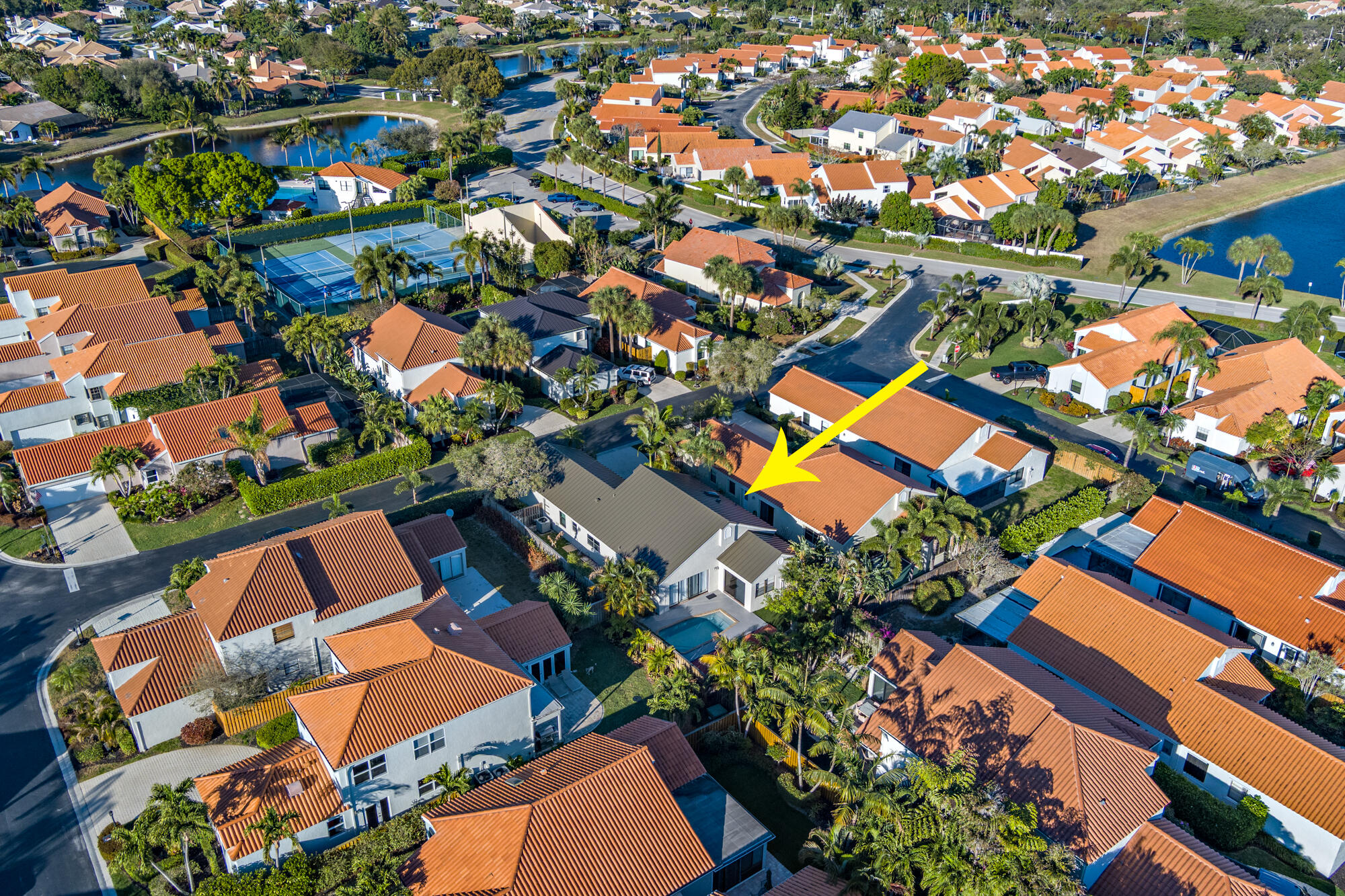 CRYSTAL POINTE 4 - Residential