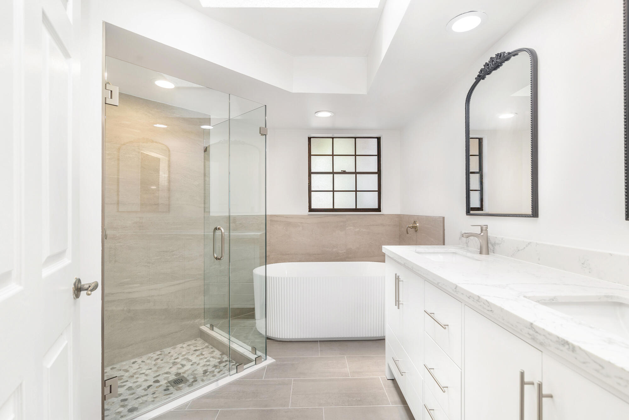 CRYSTAL POINTE 4 - Residential