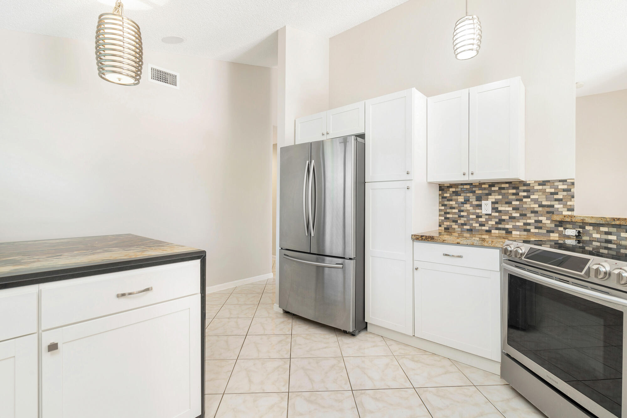 CRYSTAL POINTE 4 - Residential