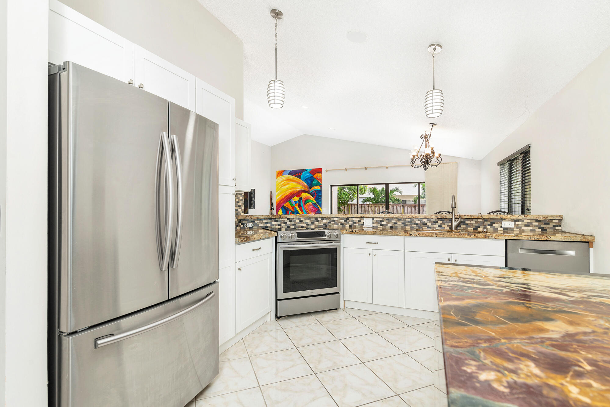 CRYSTAL POINTE 4 - Residential