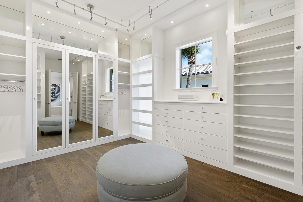 ROYAL PALM YACHT & COUNTR - Residential