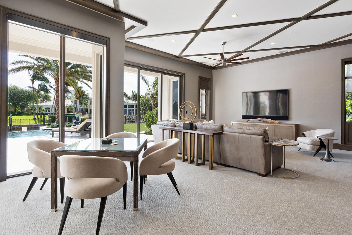 ROYAL PALM YACHT & COUNTR - Residential