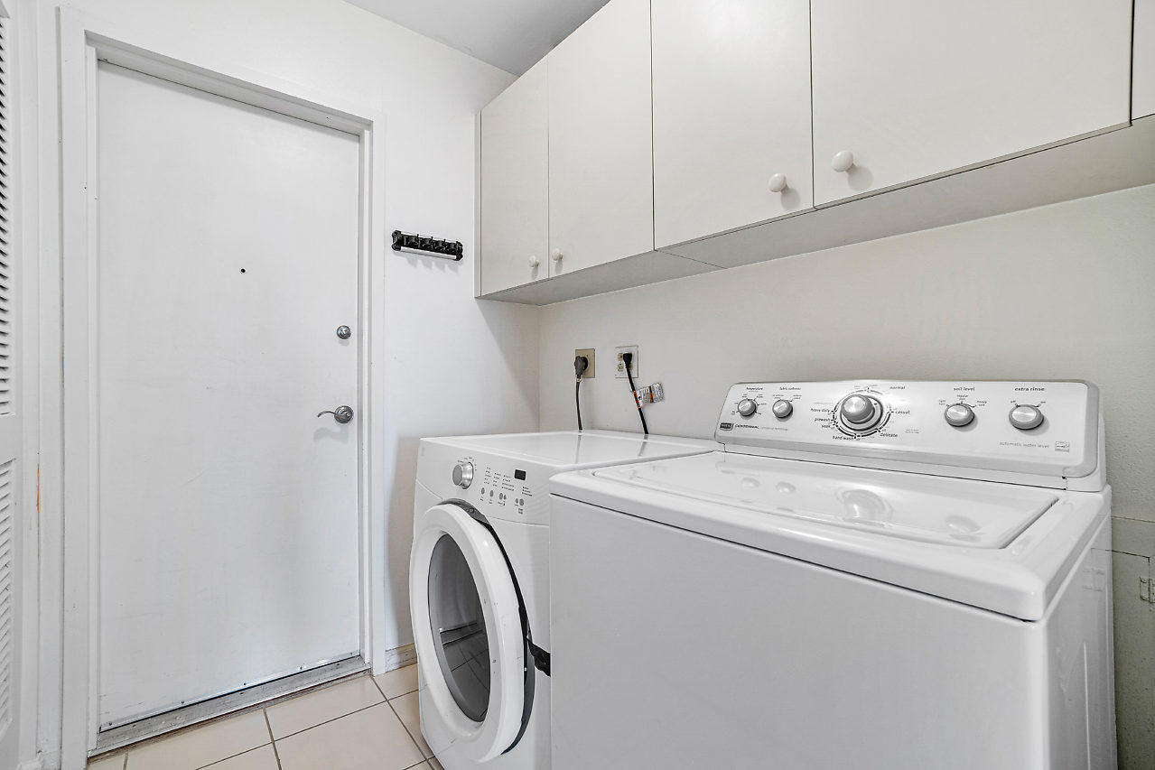 OCEAN REEF TOWERS - Residential Lease