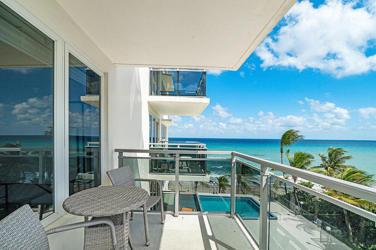 OCEAN REEF TOWERS - Residential Lease