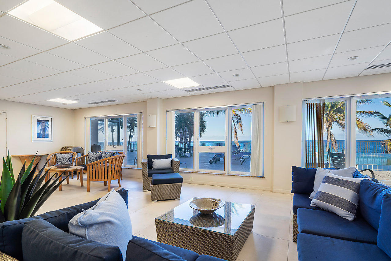 OCEAN REEF TOWERS - Residential Lease