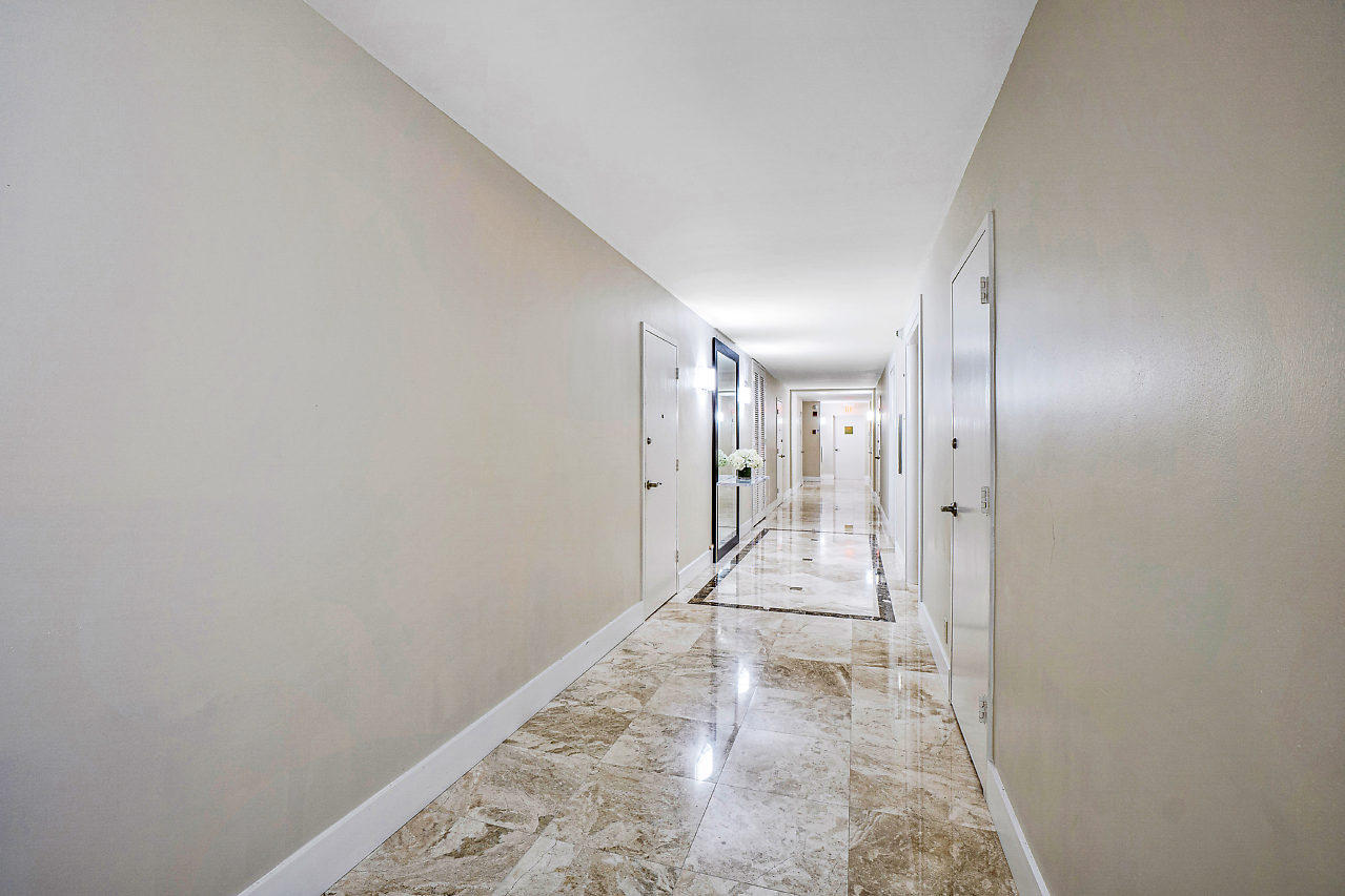 OCEAN REEF TOWERS - Residential Lease