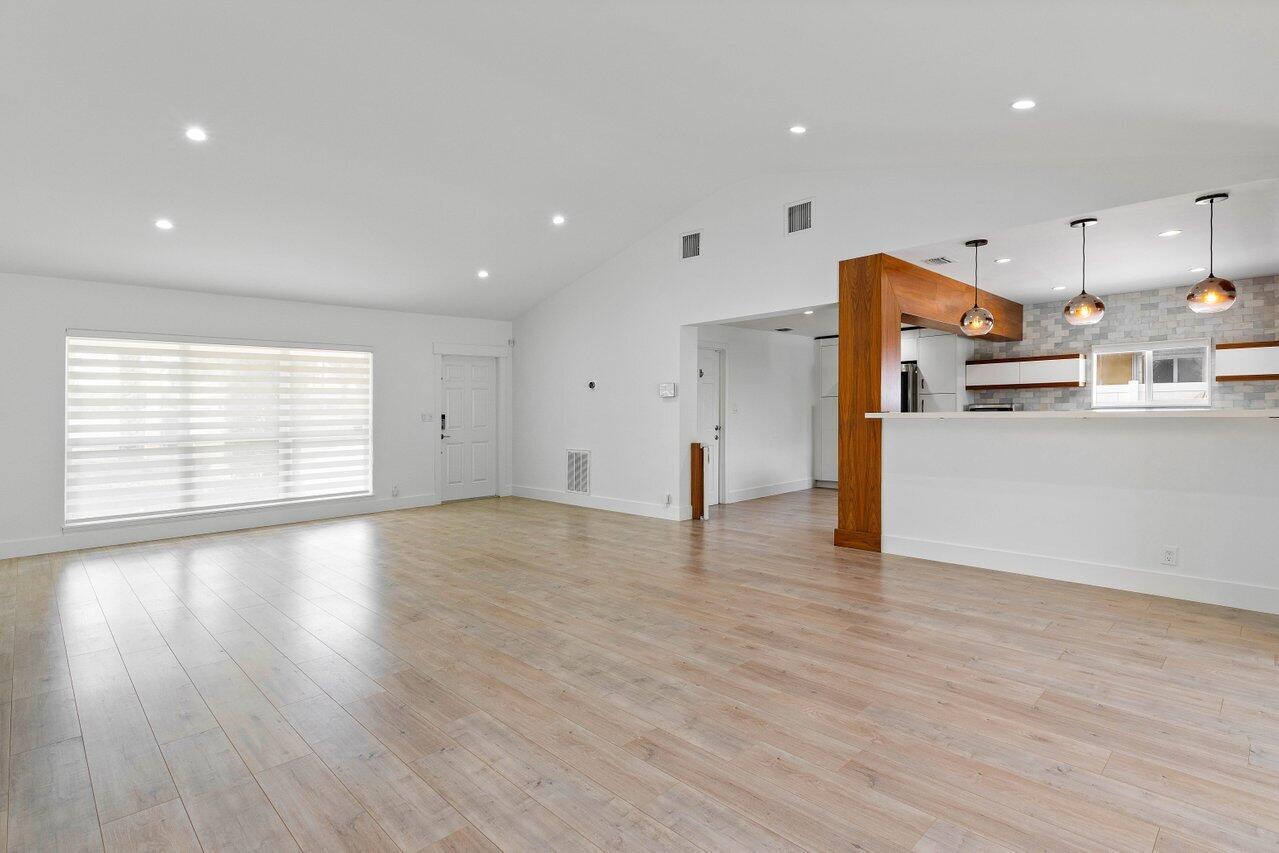 LIGHTHOUSE POINT 4TH SEC - Residential