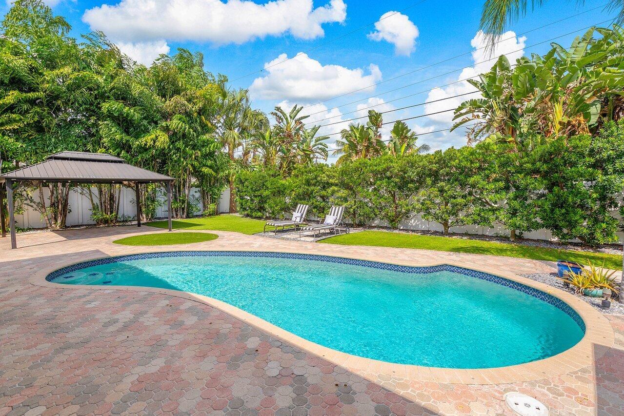 LIGHTHOUSE POINT 4TH SEC - Residential