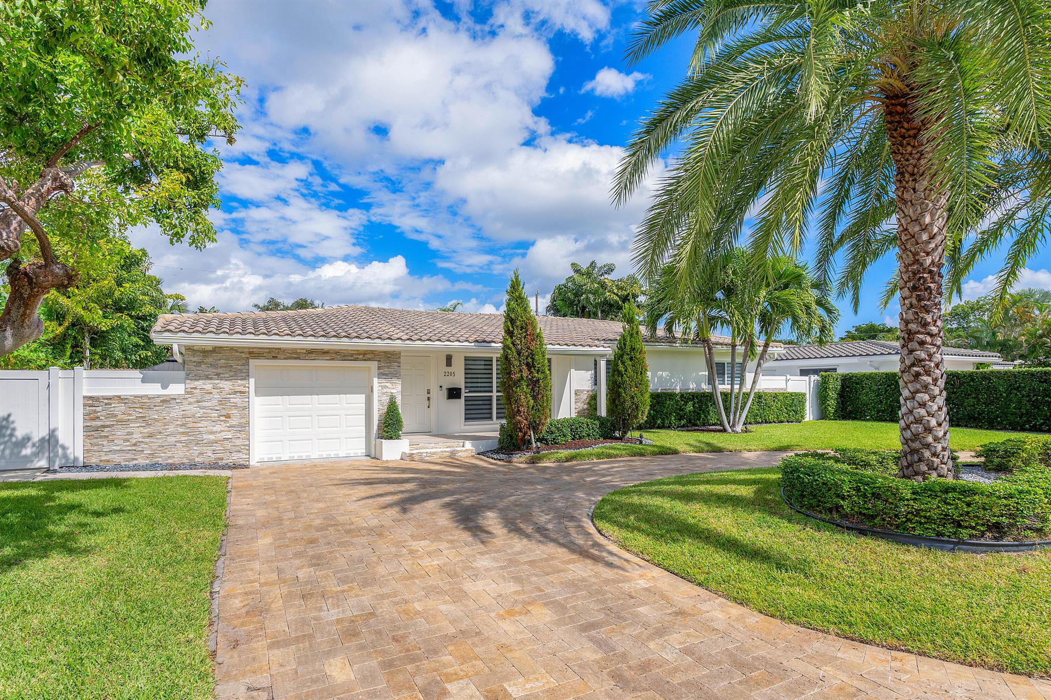 LIGHTHOUSE POINT 4TH SEC - Residential