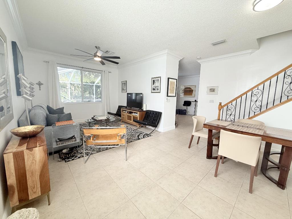 THOROUGHBRED LAKE ESTATES 2 - Residential Lease