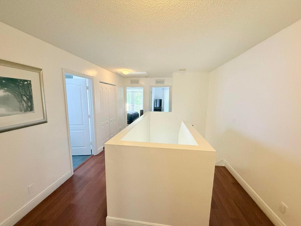 THOROUGHBRED LAKE ESTATES 2 - Residential Lease