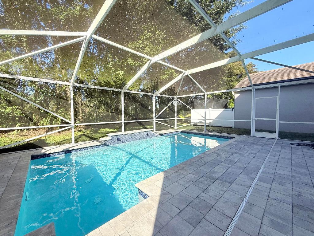 THOROUGHBRED LAKE ESTATES 2 - Residential Lease