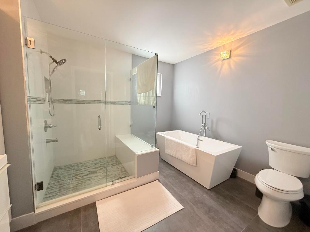 THOROUGHBRED LAKE ESTATES 2 - Residential Lease