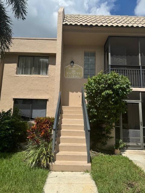 Great 2/2 unit in Weston with A+ schools! Renovated, all-tile flooring, and a beautiful kitchen. Located on the 2nd floor with a garden view, private balcony, and extra storage. Washer/dryer in unit. Enjoy community amenities, assigned parking, and plenty of guest spots. Quiet, family-friendly area close to parks, shops, and highways. Fast approval. Move-in ready by September—don’t miss this opportunity!