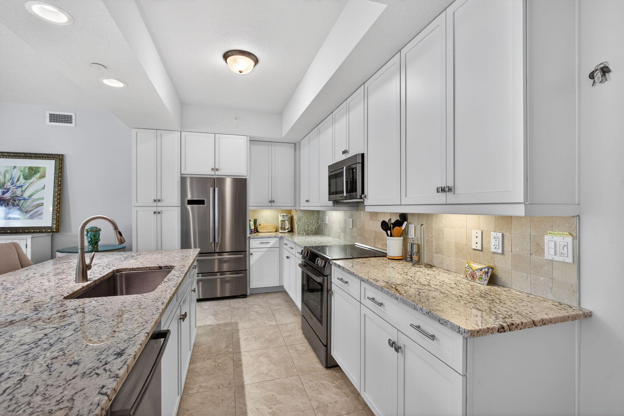 JUNO BAY COLONY CONDO - Residential Lease