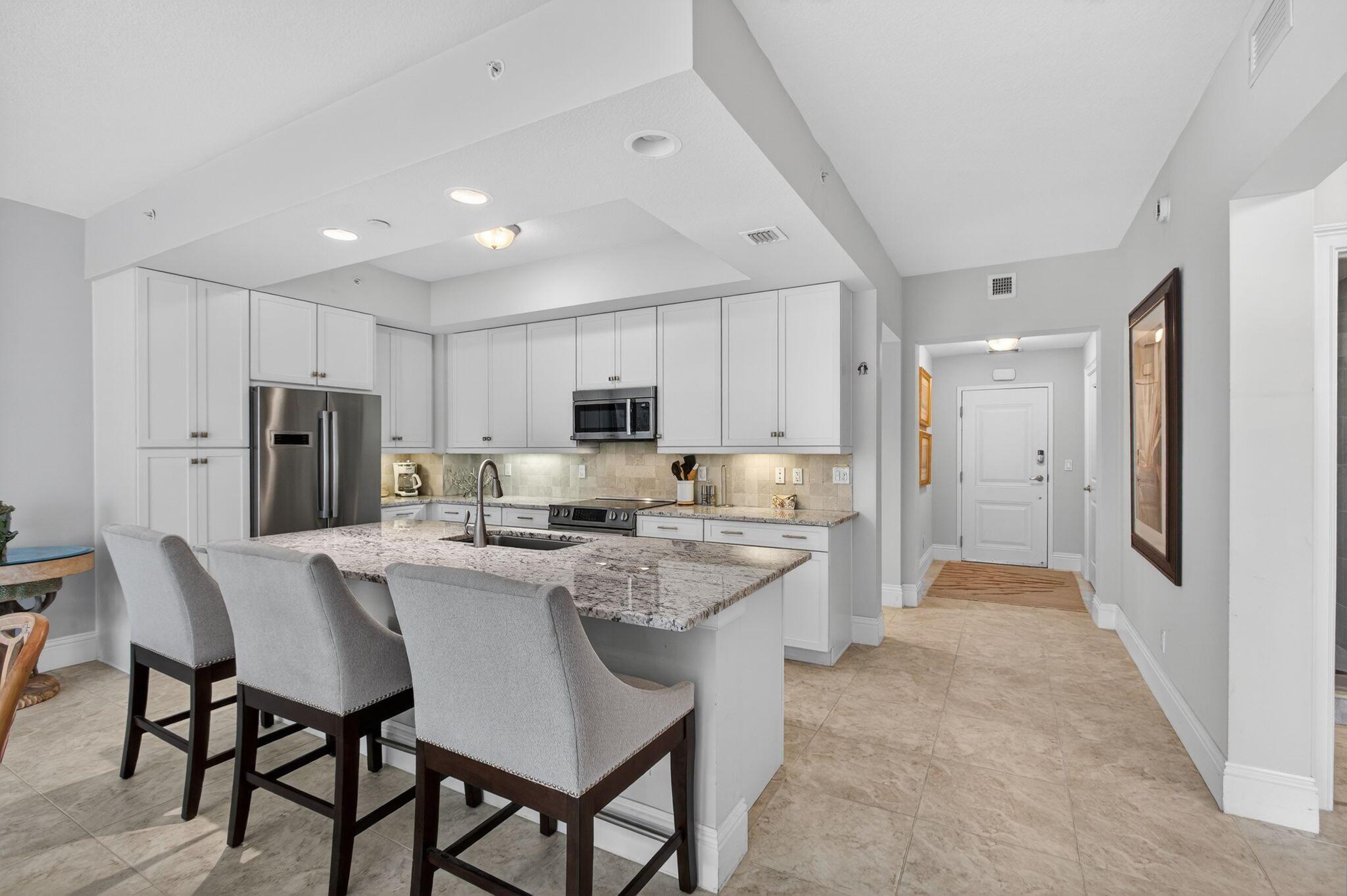 JUNO BAY COLONY CONDO - Residential Lease