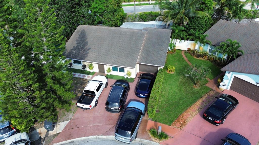 Photo of 5820 Westfall Road, Lake Worth, FL 33463 (MLS # R11109341)