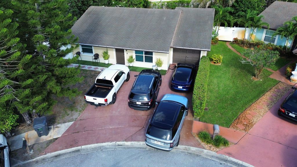 Photo of 5820 Westfall Road, Lake Worth, FL 33463 (MLS # R11109341)